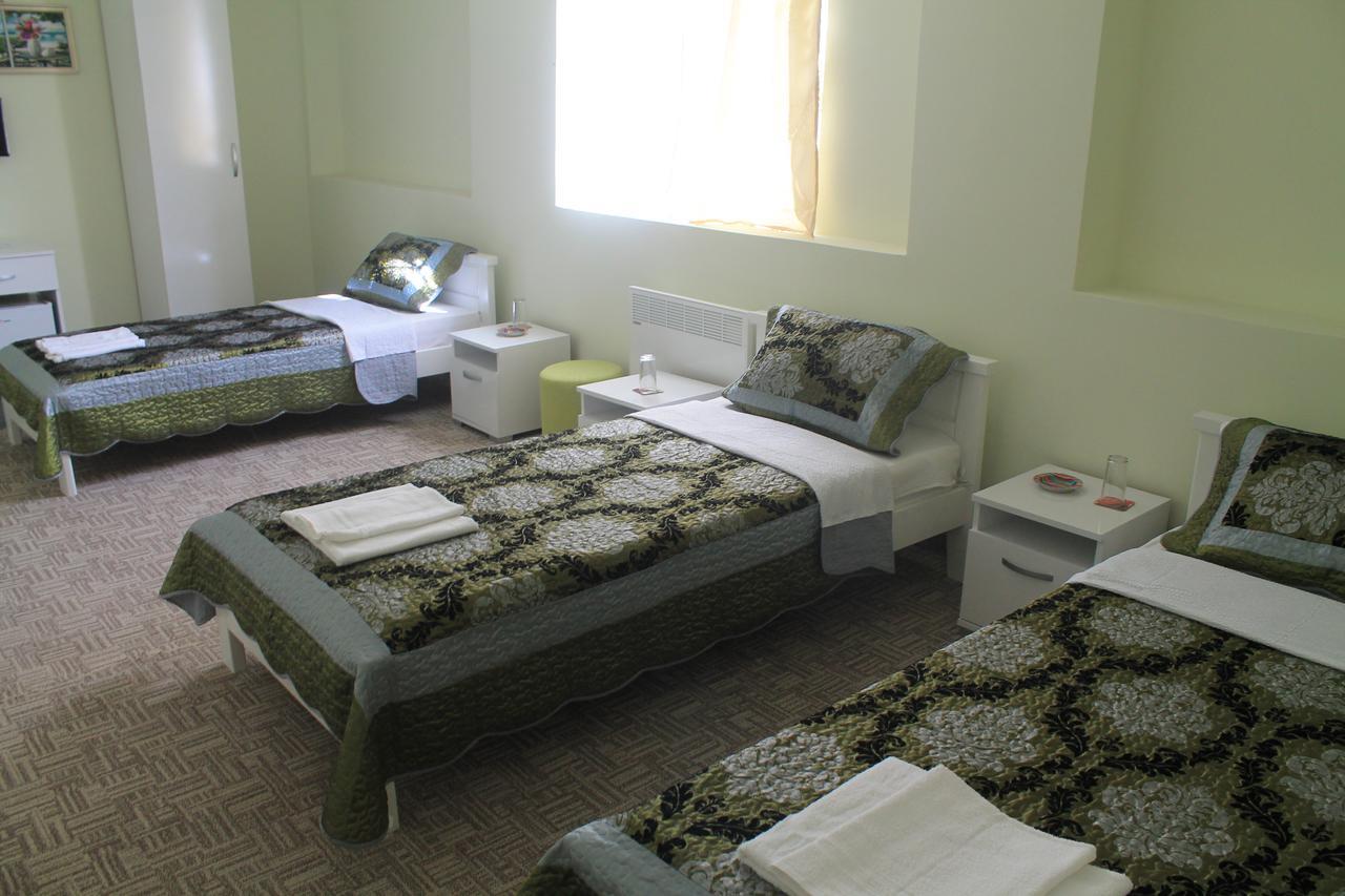 Hotel Istanbul Skopje Esterno foto